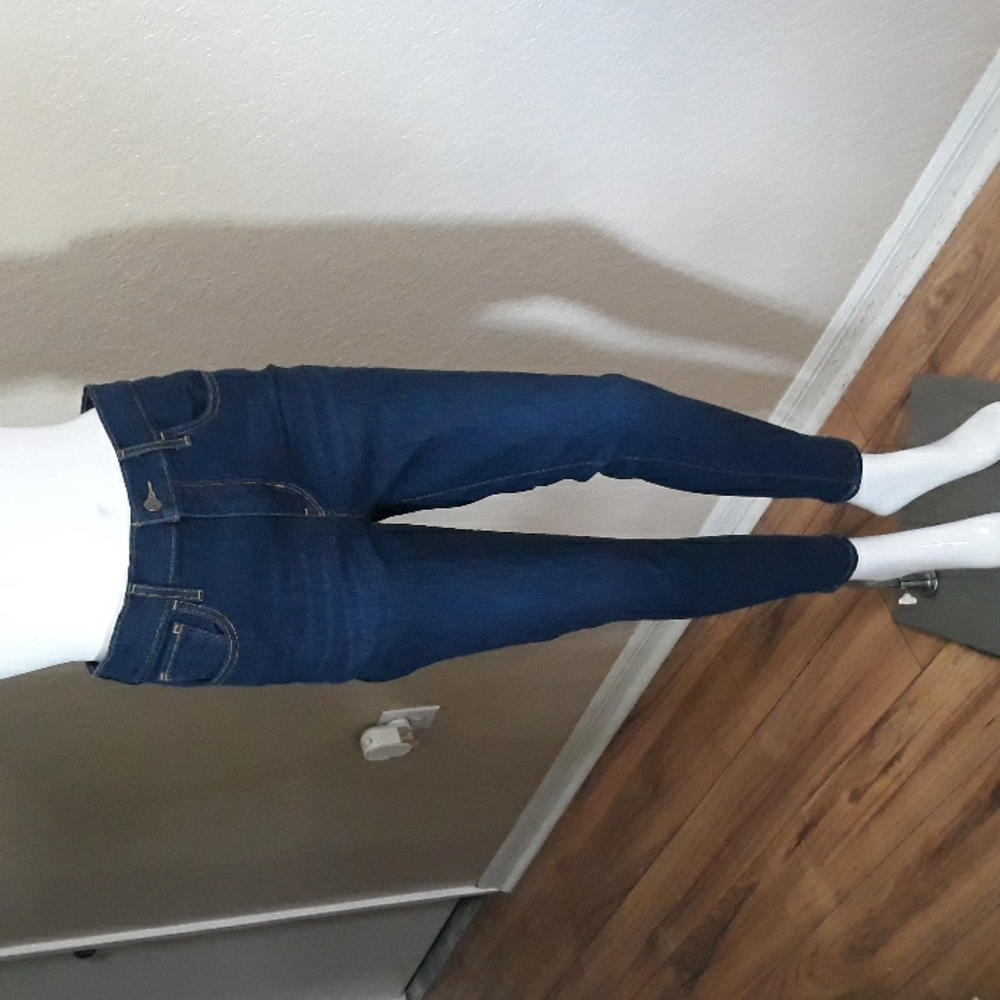 Levi's 720 High Rise Super Skinny Jeans